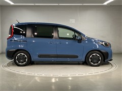 シエンタ HEV Z 7ニンノリ