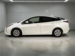 プリウス S セーフティプラス