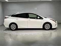 プリウス S セーフティプラス