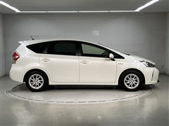 プリウスアルファ S 5ニンノリ