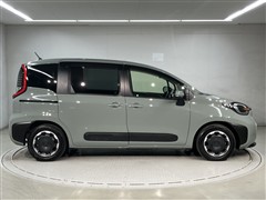 シエンタ HEV Z 5ニンノリ