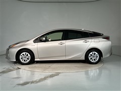 プリウス S セーフティプラス