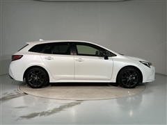 カローラツーリングHEV WxB