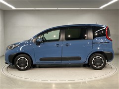 シエンタ HEV Z 4WD 5ニンノリ