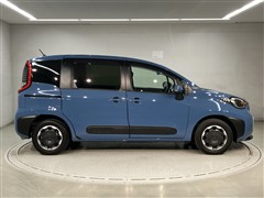 シエンタ HEV Z 4WD 5ニンノリ