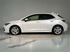 カローラスポ HV G