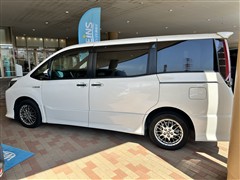 ノア ハイブリッド Si WxB2