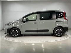 シエンタ HEV Z 5ニンノリ