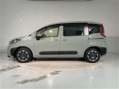 シエンタ HEV Z 5ニンノリ