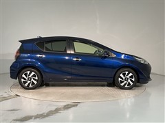 アクア Sスタイルブラック