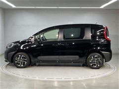 シエンタ HEV Z 7ニンノリ