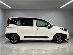 シエンタ HEV Z 5ニンノリ