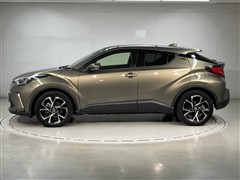 C-HR ハイブリッド G