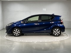 アクア S スタイルブラック