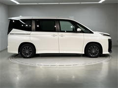 ヴォクシー S-G 8ニンノリ