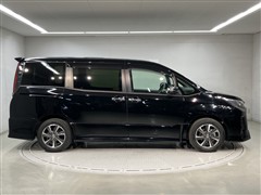 ノア Si WxB3 7ニンノリ