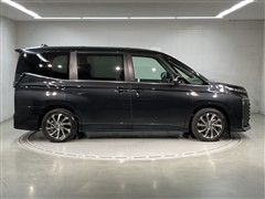 ヴォクシー HEV S-Z