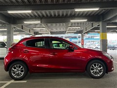 デミオ 13S ノーブルクリムゾン