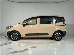 シエンタ HEV Z 5ニンノリ