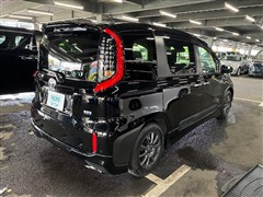 シエンタ HEV Z 7ニンノリ
