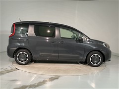 シエンタ HEV Z 7ニンノリ