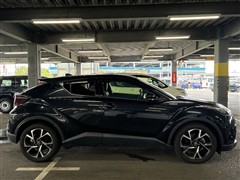 C-HR ハイブリッド G