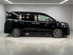 ヴォクシー ZS キラメキ 7ニンノリ