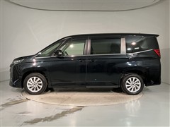 ノア HEV Z 4WD 7ニンノリ
