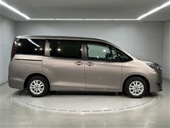 ノア ハイブリッド G