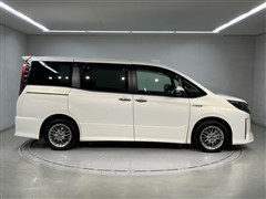 ノア ハイブリッド Si WxB