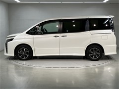 ヴォクシー ZS キラメキ 7ニンノリ