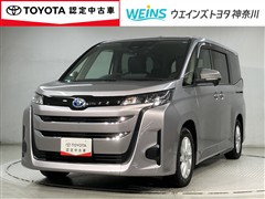 トヨタ　ノア HEV G 8ニンノリ