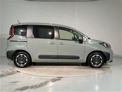 シエンタ HEV Z 7ニンノリ