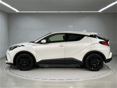 C-HR ハイブリッド G