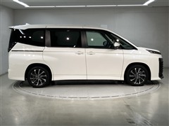 ヴォクシー HEV S-Z