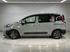 シエンタ HEV Z 7ニンノリ