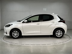 ヤリス X 6MT