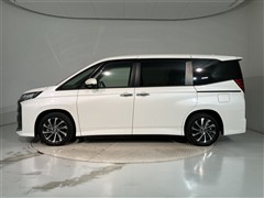 ノア HEV S-G 7ニンノリ