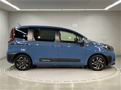 シエンタ HEV Z 5ニンノリ