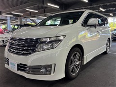 日産 エルグランド ライダー 4WD