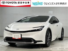 トヨタ　プリウス Z