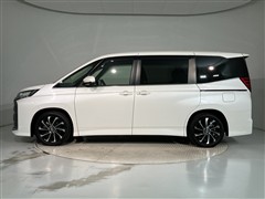 ノア HEV S-Z