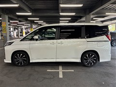 ノア HEV S-Z