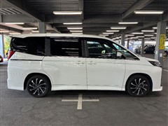 ノア HEV S-Z