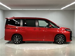 ノア HEV S-Z