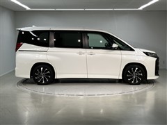 ノア HEV S-Z