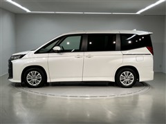 ノア ハイブリッド S-G 8ニン