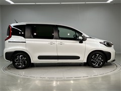 シエンタ HEV Z 5ニンノリ