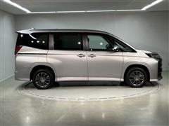 ノア HEV S-Z 4WD