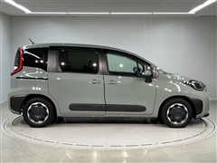 シエンタ HEV Z 5ニンノリ